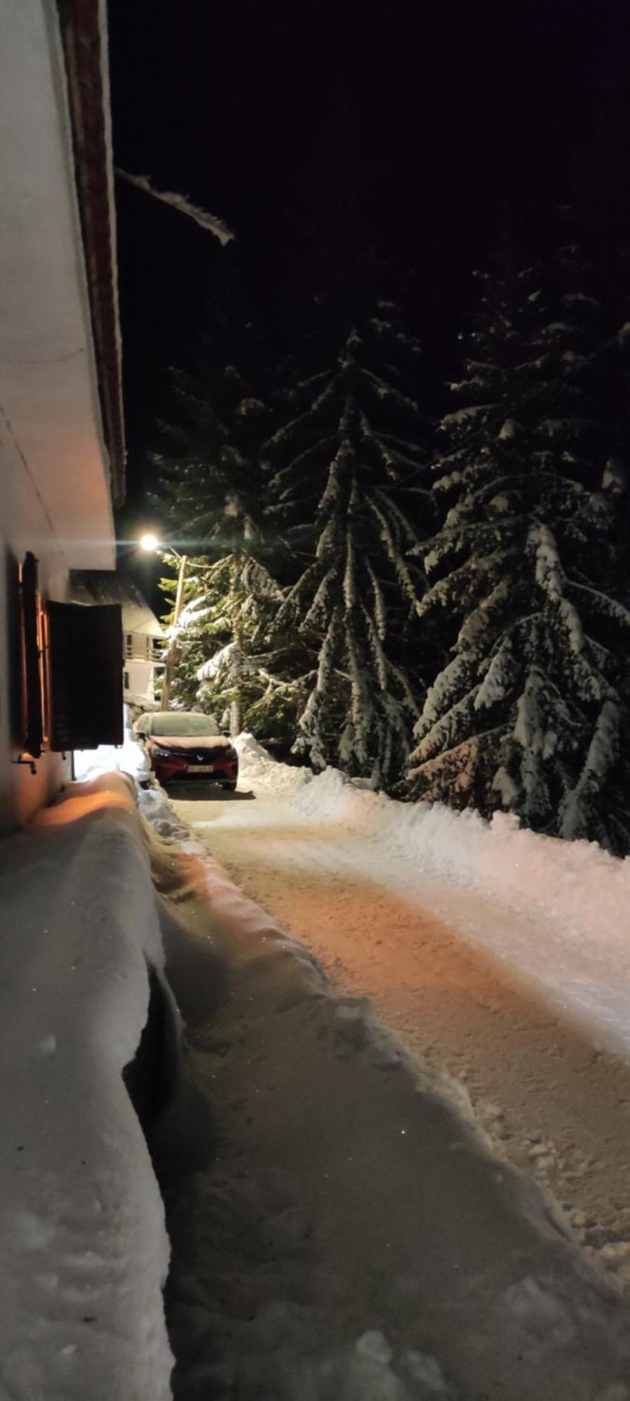 ホテル Uki & Sofi Mountain House コパオニク エクステリア 写真